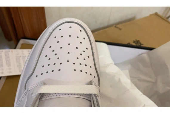 Cheap Husky Metallic 555088-106 AIR Jordan Retro 1 Navy (2016) 555088-106 1218